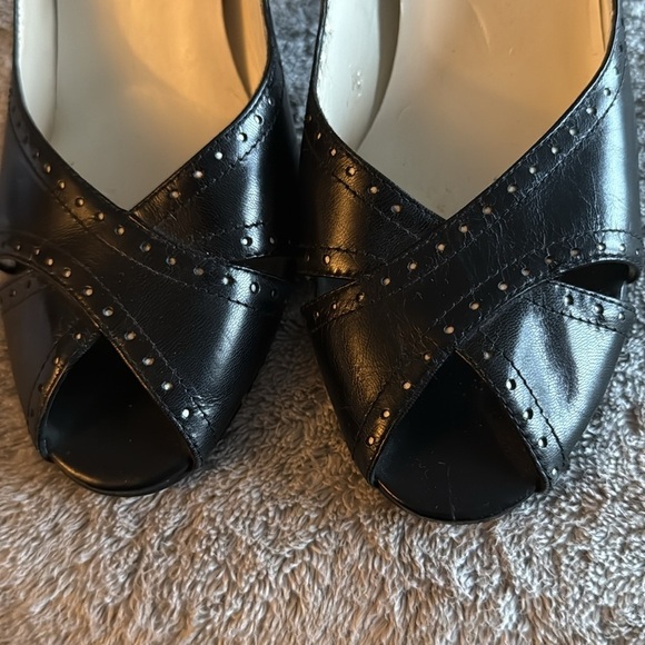 Bandolino Women's Black Peep Toe Heels - Picture 3 of 7